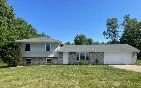 2894 Trenton Oxford Rd, Hamilton, OH 45011