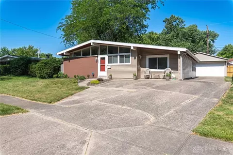 303 Orinoco St, Riverside, OH 45431