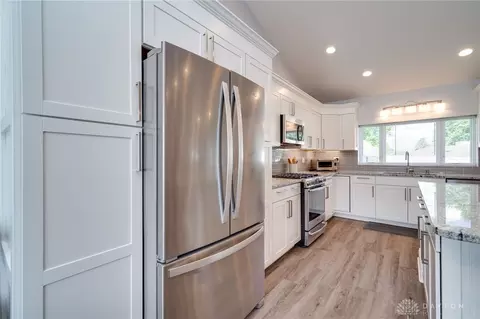 2724 Colonial Ave, Kettering, OH 45419 photo 7