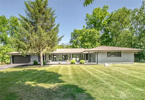 2710 Big Woods Trl, Beavercreek, OH 45431