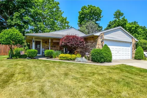 8467 Pinegate Way, Dayton, OH 45424