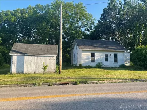 4022 Crane Rd, Tipp City, OH 45371