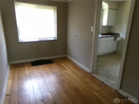 2935 Mapleleaf Ave, Cincinnati, OH 45212 photo 3