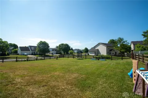 45 Hollytree Dr, Middletown, OH 45044 photo 27