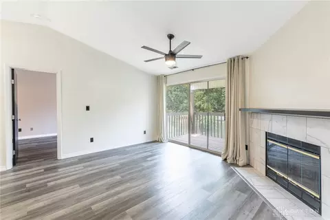 1411 Lake Pointe Way #6, Centerville, OH 45459