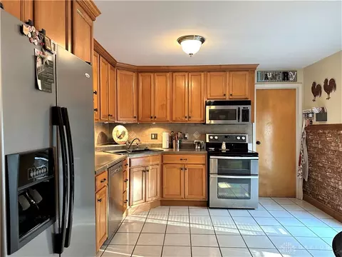 3621 Roslyn Ave, Kettering, OH 45429 photo 6