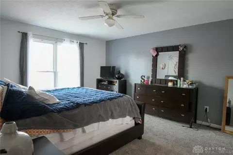 2028 Foxknoll Dr, Dayton, OH 45458 photo 14