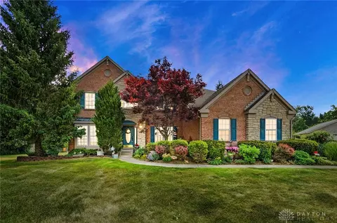 2926 White Water Ct, Dayton, OH 45431