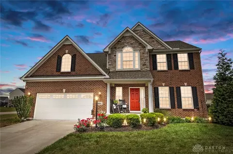 9641 Linden Brook Dr, Centerville, OH 45458