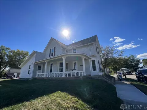 40 W 2nd St, West Alexandria, OH 45381
