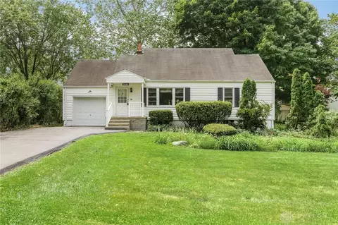 3925 Timberline Dr, Dayton, OH 45432