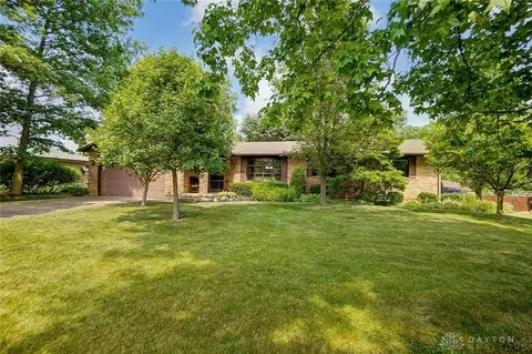 6210 Joann Ln, Middletown, OH 45042