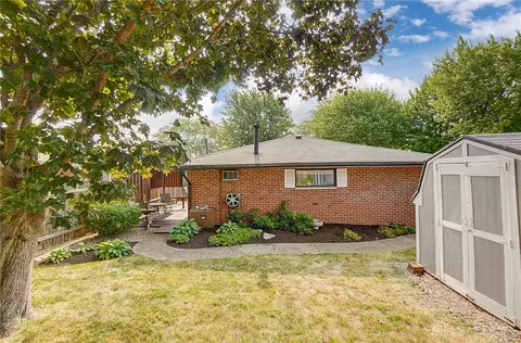 1113 Greenridge Dr, Kettering, OH 45429 photo 25