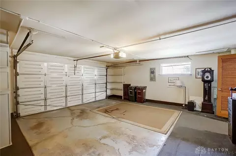 1113 Greenridge Dr, Kettering, OH 45429 photo 19