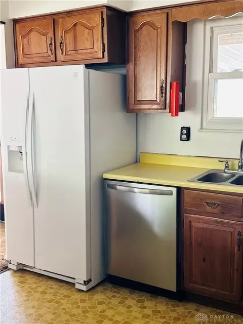 5038 Hahn Ave, Fairborn, OH 45324 photo 8
