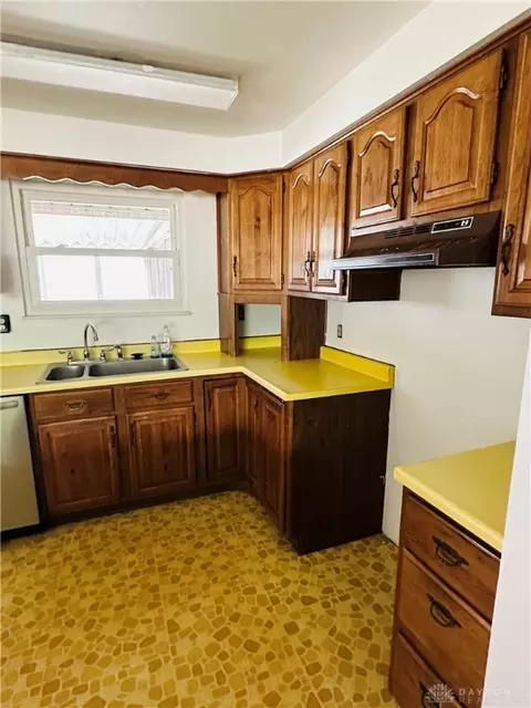 5038 Hahn Ave, Fairborn, OH 45324 photo 9