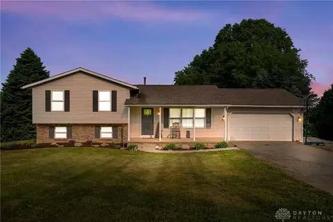 8925 Wilson Rd, Waynesville, OH 45068