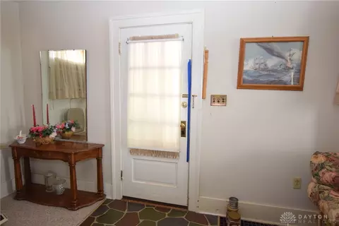 1321 N Lowry Ave, Springfield, OH 45504 photo 4