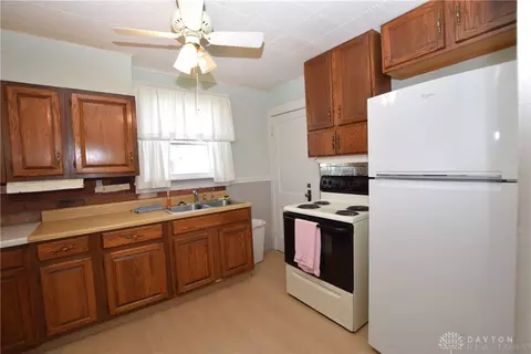1321 N Lowry Ave, Springfield, OH 45504 photo 8