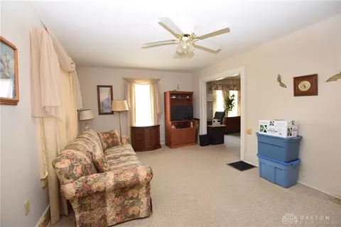 1321 N Lowry Ave, Springfield, OH 45504 photo 5