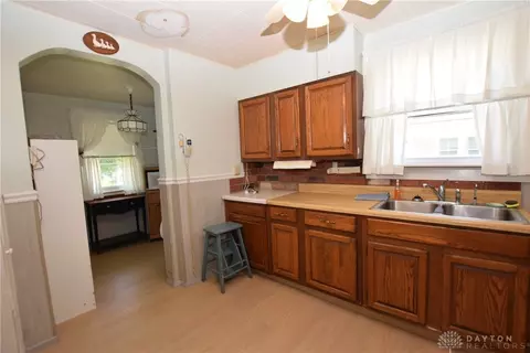1321 N Lowry Ave, Springfield, OH 45504 photo 9