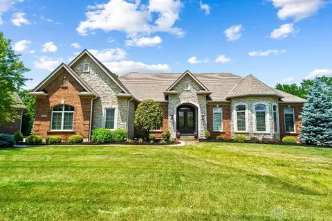 6355 Coach House Way, Liberty, OH 45011