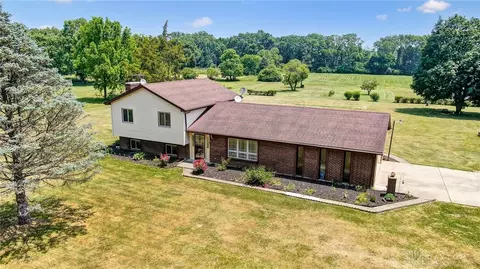 1836 Olt Rd, Dayton, OH 45417