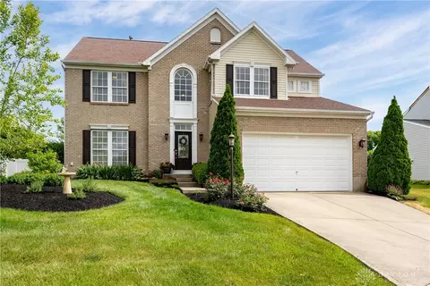 240 Holly Dr, Franklin, OH 45005