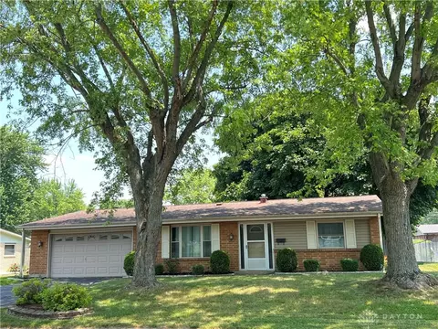 919 Hile Ln, Englewood, OH 45322