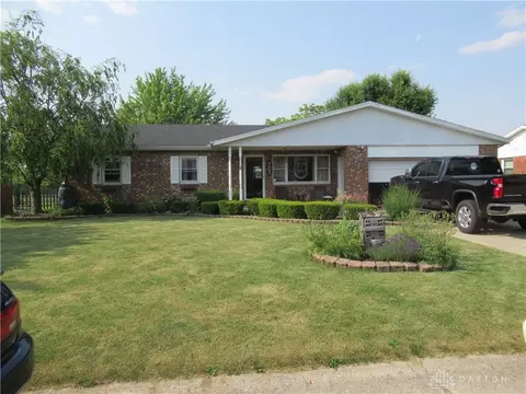 707 Lynwood Ct, Union City, OH 45390