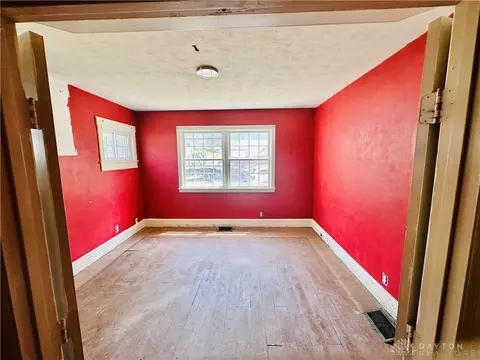 29 Watts St, Dayton, OH 45403 photo 12
