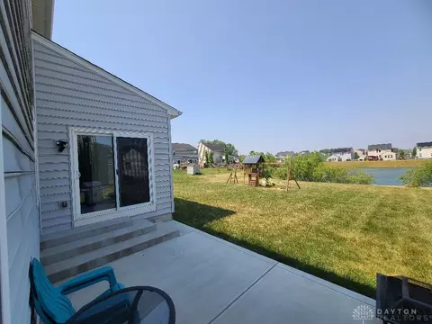 133 Cascade Dr, Fairborn, OH 45324 photo 3