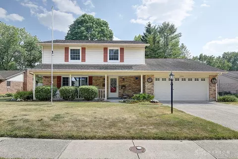 2840 Corlington Dr, Dayton, OH 45440