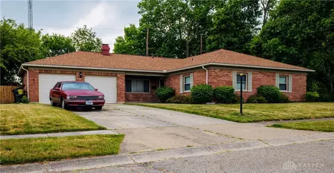 615 Vaniman Ave, Dayton, OH 45426