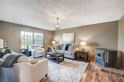 3281 Maple Grove Rd, Springfield, OH 45504 photo 8