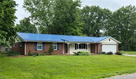 365 Grand Vista Dr, Dayton, OH 45440