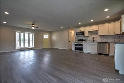 787 E 4th St, Franklin, OH 45005 photo 5