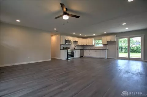 787 E 4th St, Franklin, OH 45005 photo 3