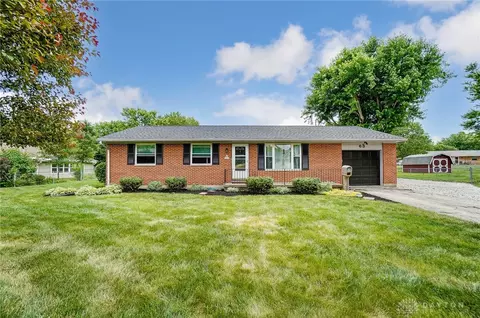 63 N Williams Dr, West Milton, OH 45383