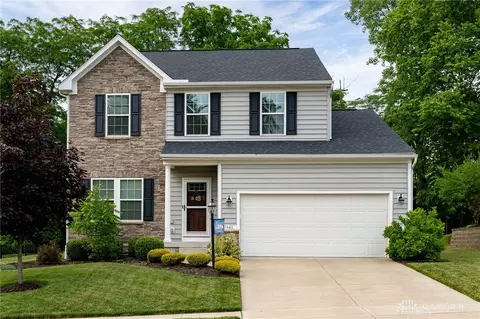 1548 Yellow Rose Ct, Fairborn, OH 45324