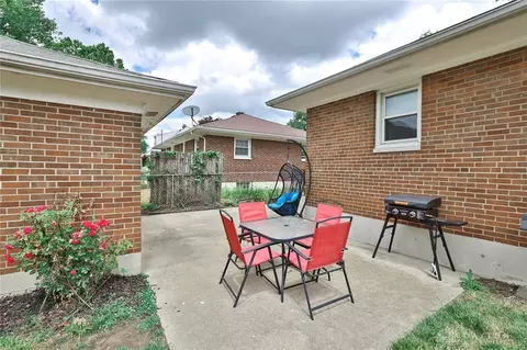 3049 Mirimar St, Dayton, OH 45409 photo 29