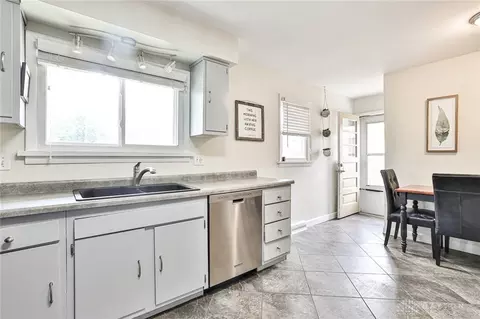 3049 Mirimar St, Dayton, OH 45409 photo 8