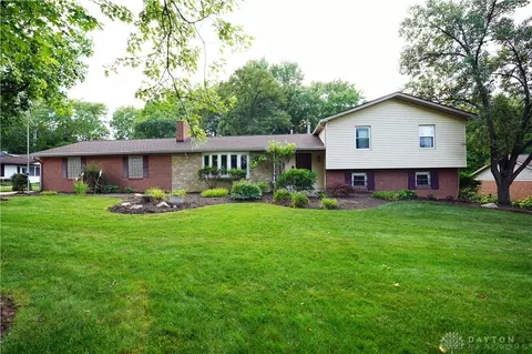 1972 Indian Head Rd, Dayton, OH 45459
