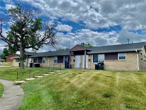 1306 Uhlwood Dr, Miamisburg, OH 45342