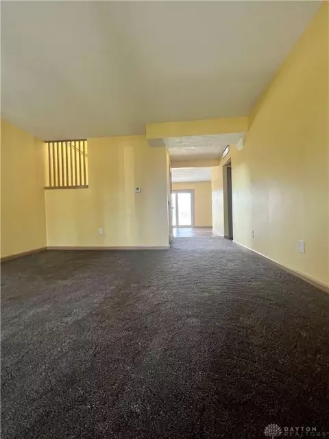 6020 Maplegate Ct, Dayton, OH 45424 photo 10
