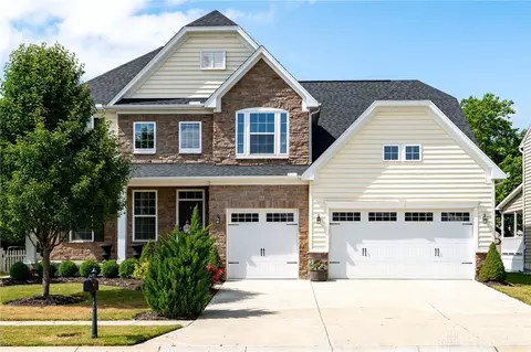 2609 Blueflag St, Tipp City, OH 45371