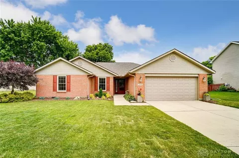 2770 Huntington Dr, Troy, OH 45373