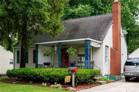 4530 Airway Rd, Dayton, OH 45431