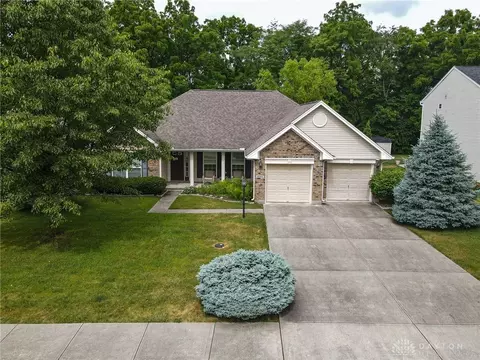 2151 Wagner Trace Dr, Dayton, OH 45431