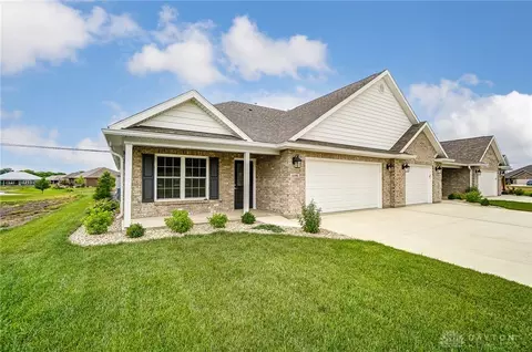 1170 Waterloo St, Troy, OH 45373
